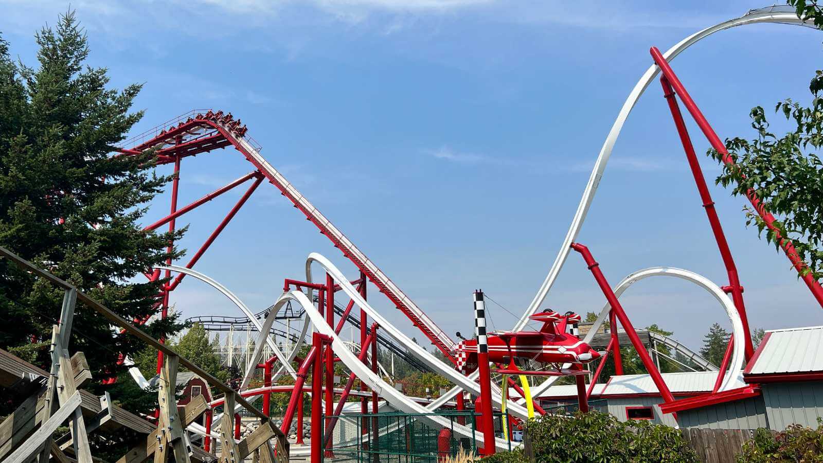 /assets/content/stunt-pilot-roller-coaster-silverwood-theme-park.jpg